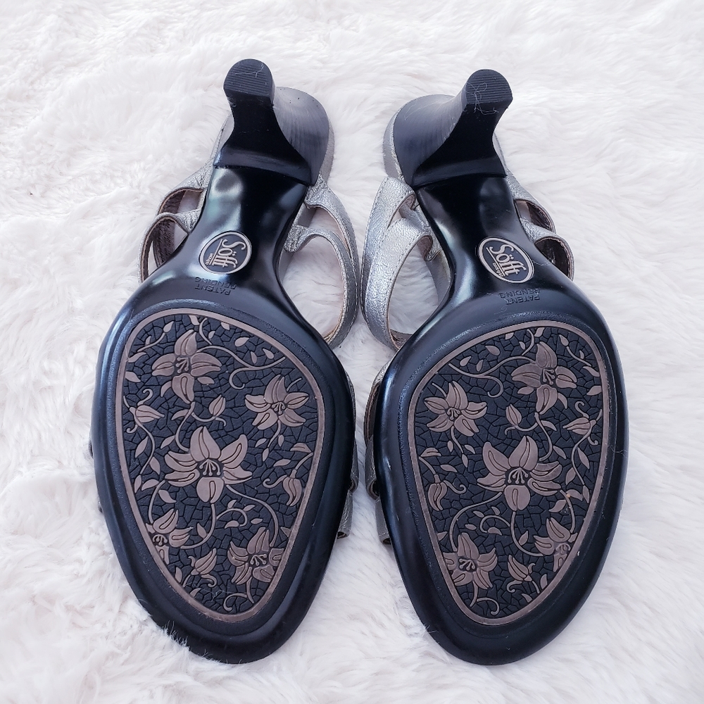 Sofft Leather Strappy Dressy Sandals - Picture 5 of 8